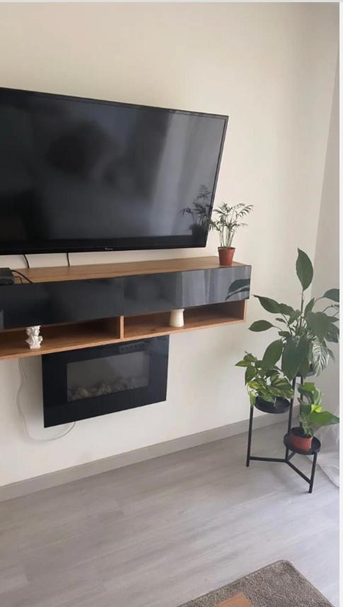Appartement Cosy Et Bien Equipe Нантер Екстериор снимка